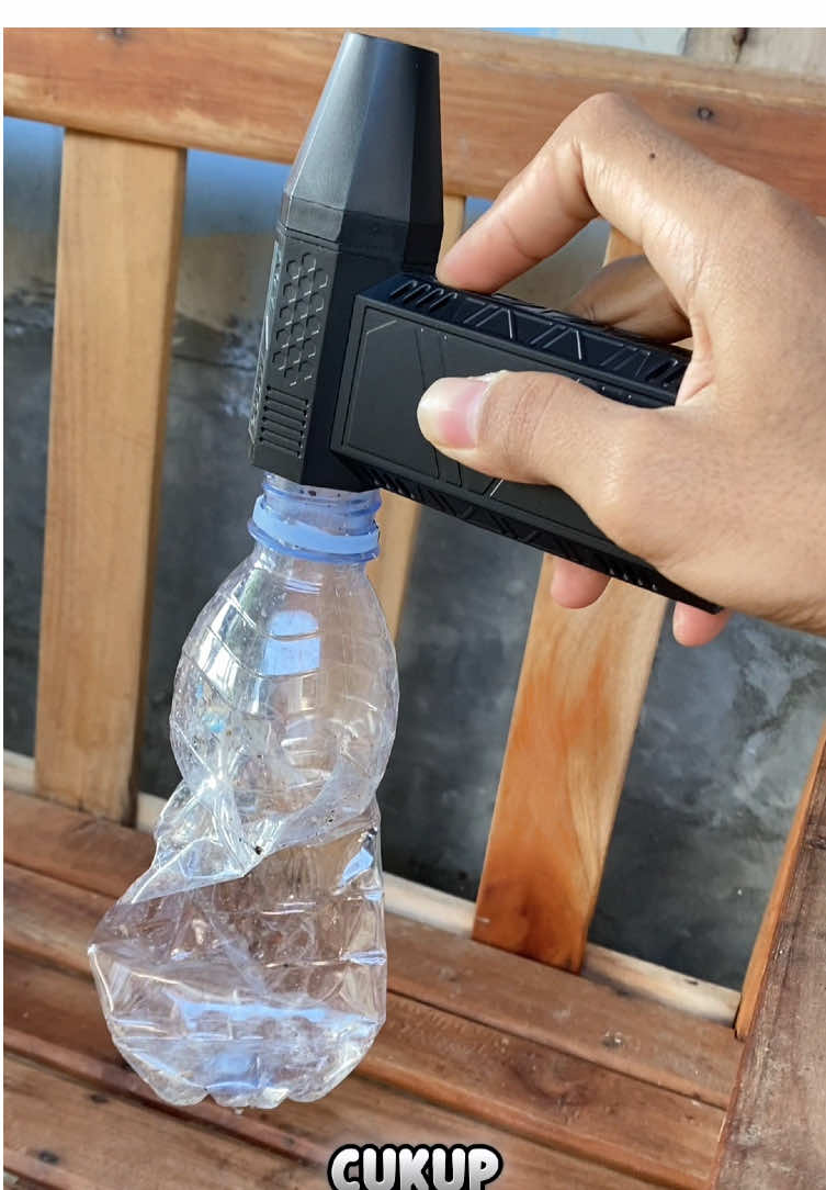 Serasa punya kekuatan angin topan pakai blower zet fan ini, fungsi seperti blower atau kompresor tapi lebih praktis #kipasanginsuperkencang #kompressor #minizetfan #blower  #kipasanginportable #blowerportable 