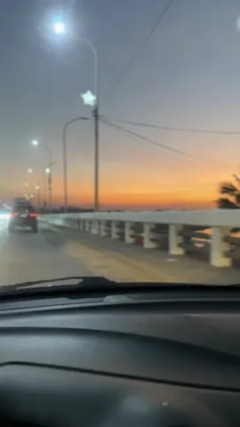 Even on the hardest days, the sun still sets in breathtaking colors. 🌅