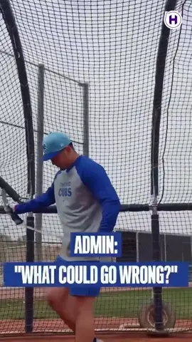¿Beisbolista o Samurai? 👀🥷 Seiya Suzuki presumió de sus habilidades usando su nueva espada samurai en una práctica de bateo del Spring Training. El jardinero de los Chicago Cubs mostró que es tan efectivo con la espada como con un bate y rebanó a la mitad todas las pelotas que le lanzaron. 📽️: @cubs #MLB #majorleaguebaseball #chicagocubs #springtraining #siyasuzuki #deportes #sports #baseball #beisbol #grandesligas #explore #fyp #foryoupagе #fyp