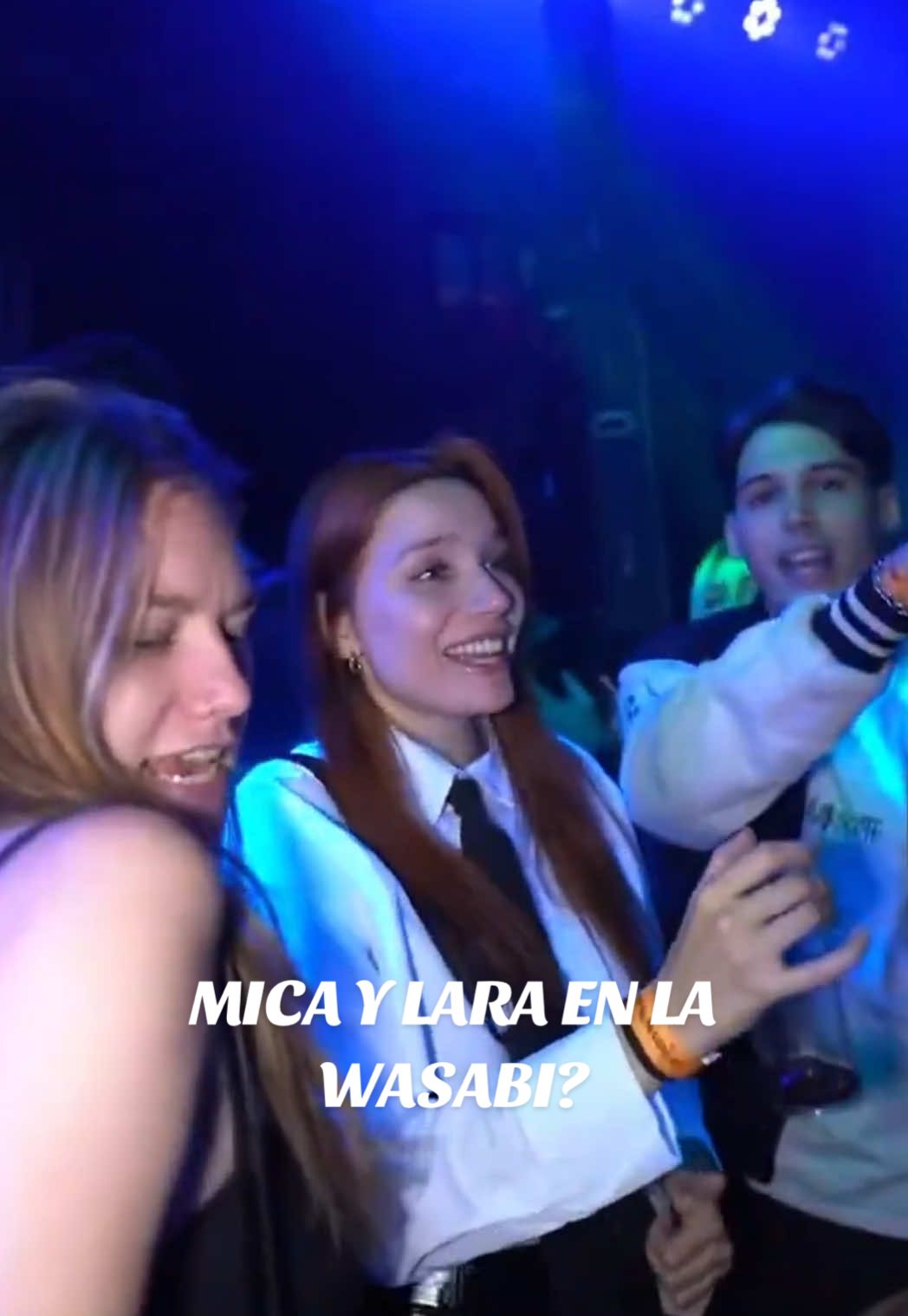 todavía no tenemos chisme completo pero encontré este clip y como no lo había visto en tik tok, lo quise compartir con ustedes!!👀🫶🏻 😉Acá esperando que Mica se reporte o que haya un segundo stream… Ustedes qué opinan?? 🫡Si no entendes de qué estoy hablando, en mi perfil hay un video con más info sobre Mica Suarez y Lara!  @Mica Suarez  @larita🤍 @WASABI FEST #micasuarez #stream #micasuarezylara #ship #angievelasco #cakehouse #youtubers 