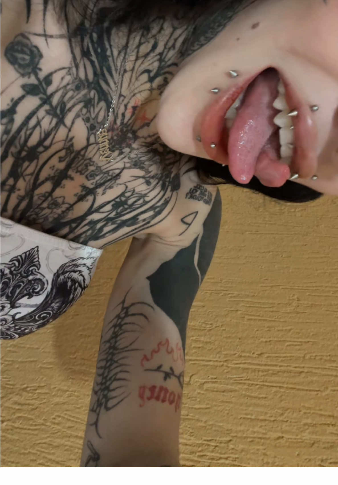 ⚡️ #piercing #splittongue #gothgirl #fangs #tattoos 