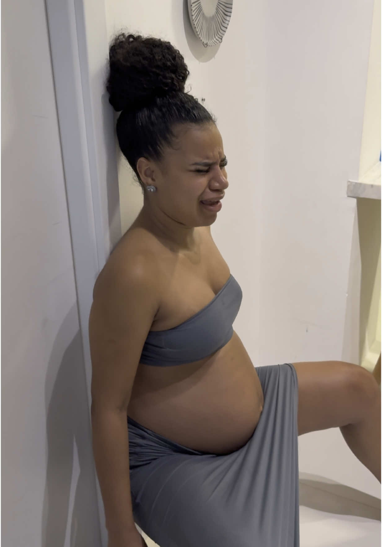 34 semanas e a barriga de jasmim não para de crescer , causando sobre-peso nas costas e causando dor 🫠❤️