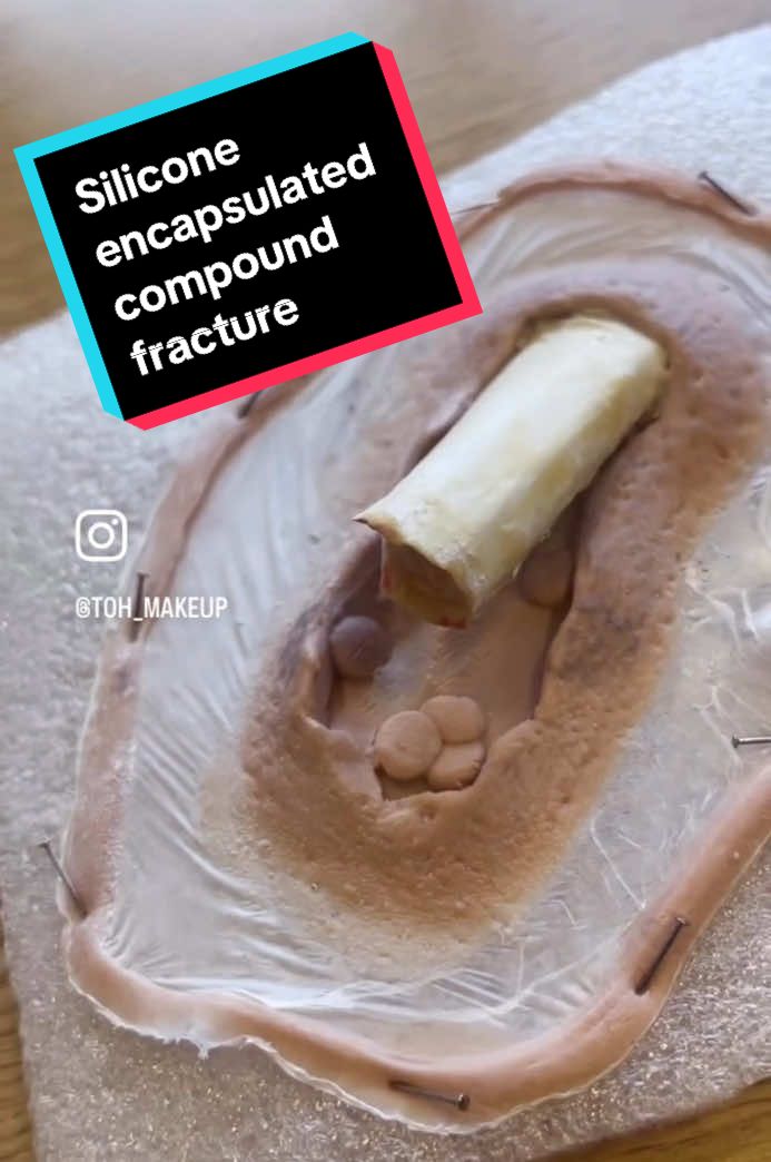 Quick timelapse of silicone compound fracture for police simulation training ⛔️🚨🚓 ready for application and colouring #moulage #moulagemakeup #simulation #makeup #sfxmakeup #sfx #silicone #prosthetics #fyp #makeupartistworldwide 