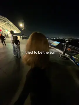 this is so cornball i just used this as an excuse to show off my blonde era👱🏼‍♀️ 