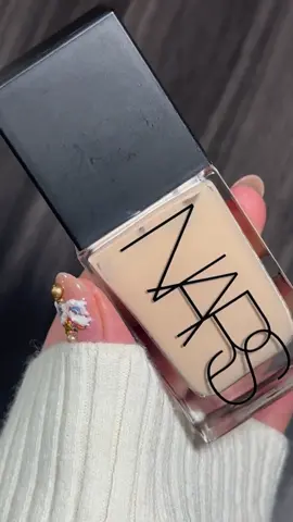 Kem nền Nars Light Reflecting Advanced Skincare Foundation mềm mịn mướt che phủ tốt. #kemnen #nars #beauty 