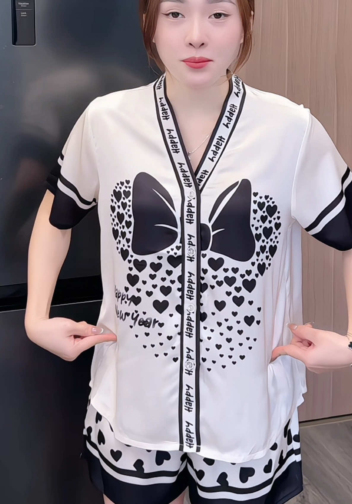 Bộ Đồ Pijama Cổ Y Dành Cho Nữ #dongu #donguxinh #dobacnha #thoitrangnu #xuhuong #thoitrangnu #xuhuong 