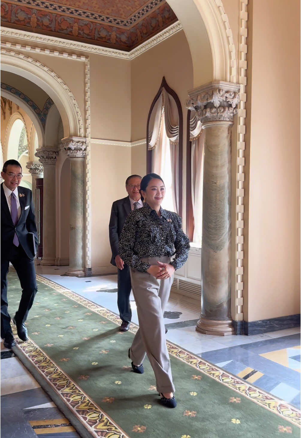 นายคินซัง ดอร์จิ (H.E. Mr. Kinzang Dorji) เอกอัครราชทูตราชอาณาจักรภูฏานประจำประเทศไทย เข้าเยี่ยมคารวะนายกรัฐมนตรี #แพทองธารชินวัตร #นายกรัฐมนตรี #thailand 
