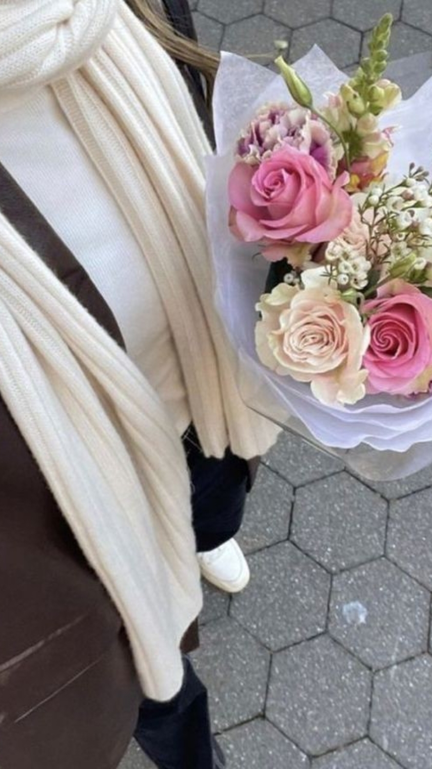 گل>>>> #fyppppppppppppppppppppppp #فوریو_فوریو #flower #fyp #گل #کادو #gift #Love #🏳️‍🌈 #خلیج_فارس #girls #فوریو_پاشم_بیام_جرت_بدم #فوریو_نظری_به_حال_ما_کن #fypage 