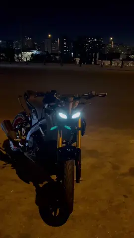 😏 . . . . #baku #mt15 #kesfetteyiz #yamahamt #yamahamt15 #yamaha #sovetski #yasamal #moto #motobaku 