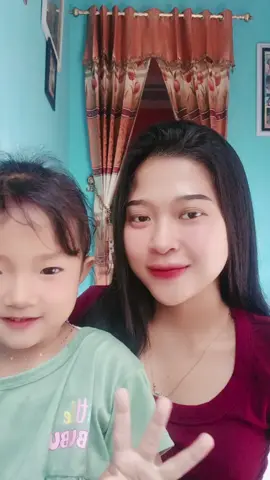 👧 : Mami main tiktok yuk 👩 :Ayo wkwk #masukberandafyp #tranding #produkjawa 