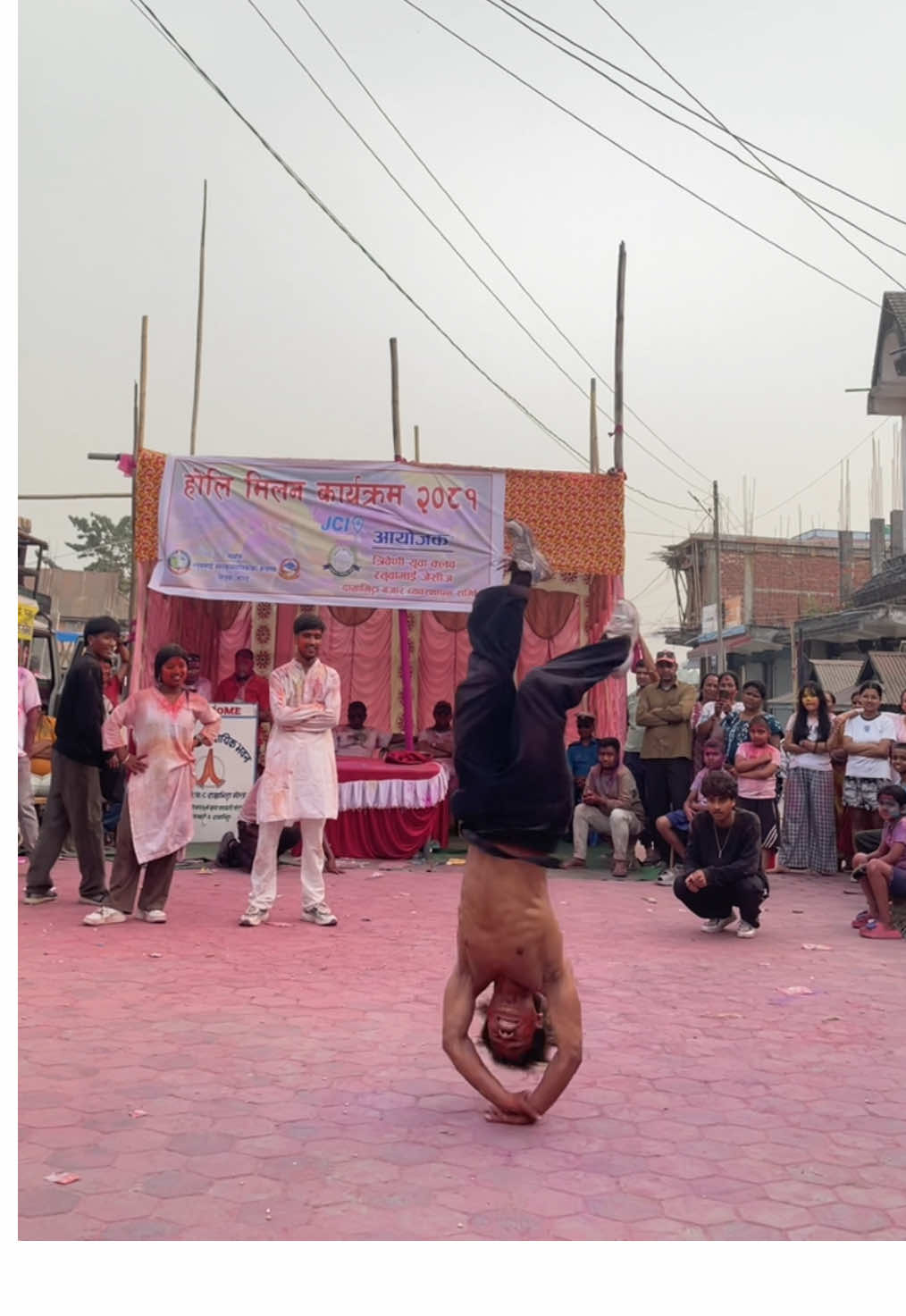 #creatorsearchinsights #happy holi#nepalitiktok #breakingfreestyle #DC #bboyworld #stretdance #breaking #fypシ゚viral #bizumagar #shortvideo #bboyingdance #dancereels #freestyle #bboyone 