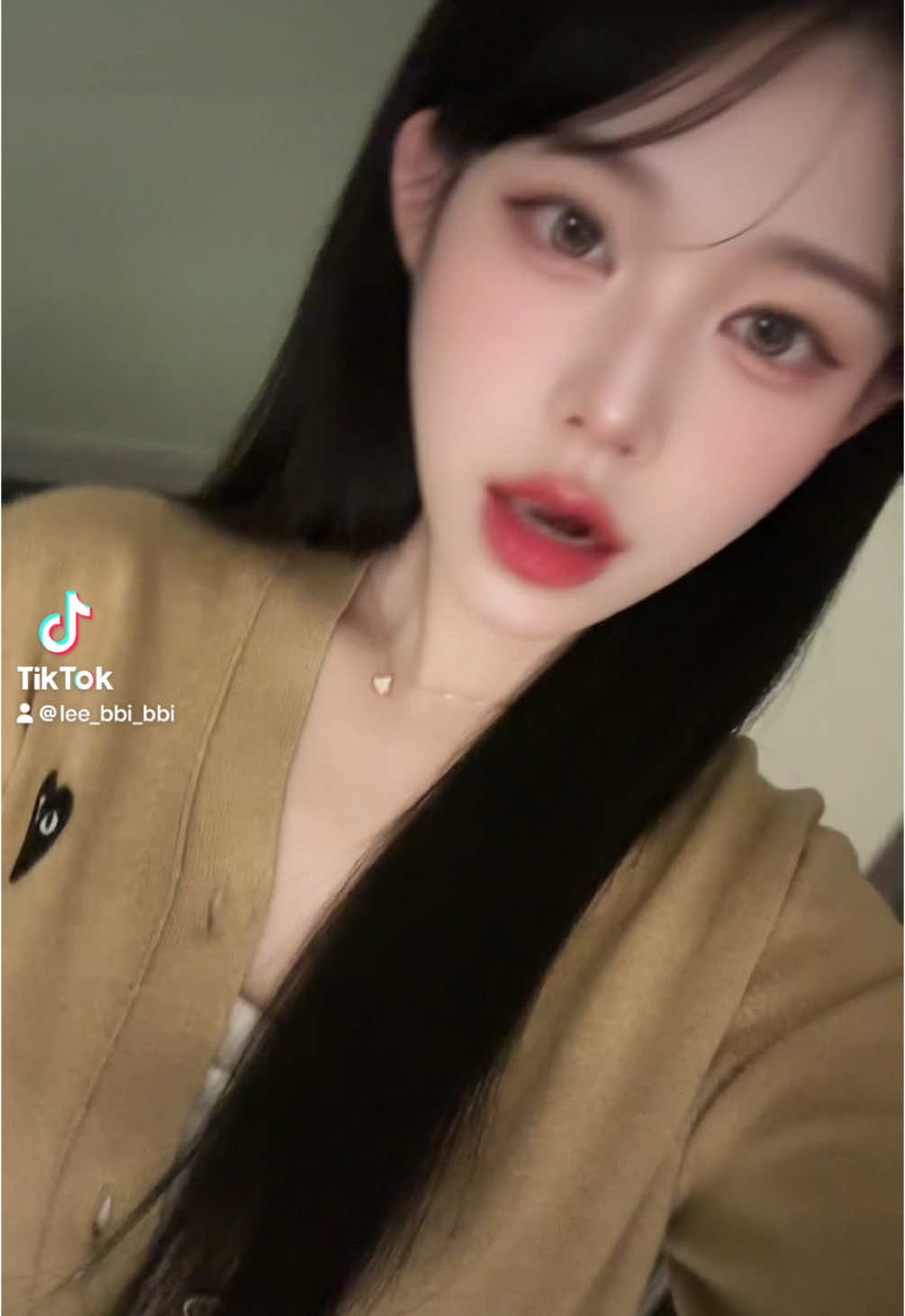 I dont even care what you heard about me 😛 #TikTokLIVE #LIVE #fyp #fypシ #selfie #selca #セルフィー #