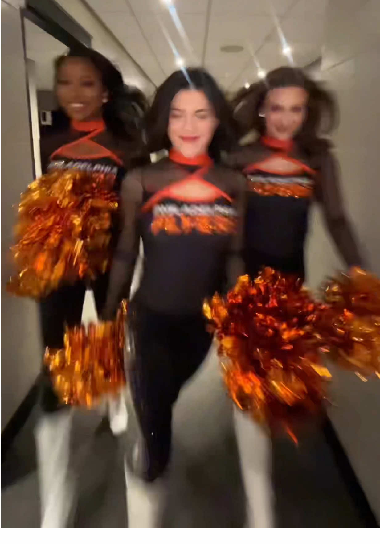 IM OBSESSEDDDDD @Laura Chau @cassssglover @colleen @Aer Cosmetic #IceSkating #goflyers #NHL #nhlicegirl #nhlicegirls #skater #fyp #hockey #hockeygirls #girlswhoskate #nhlhockey #icehockey #figureskating #flyersnation #procheer #capcut #flyersicegirl #wellsfargocenter #icegirlcheck #icegirls #hockeygirl #sports #girlsinsports #philadelphia #philadelphiaflyers #philly #phillytok #philadelphia 