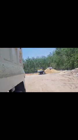 mới 2 ngày mà muốn hết đống cát cửa em rồi