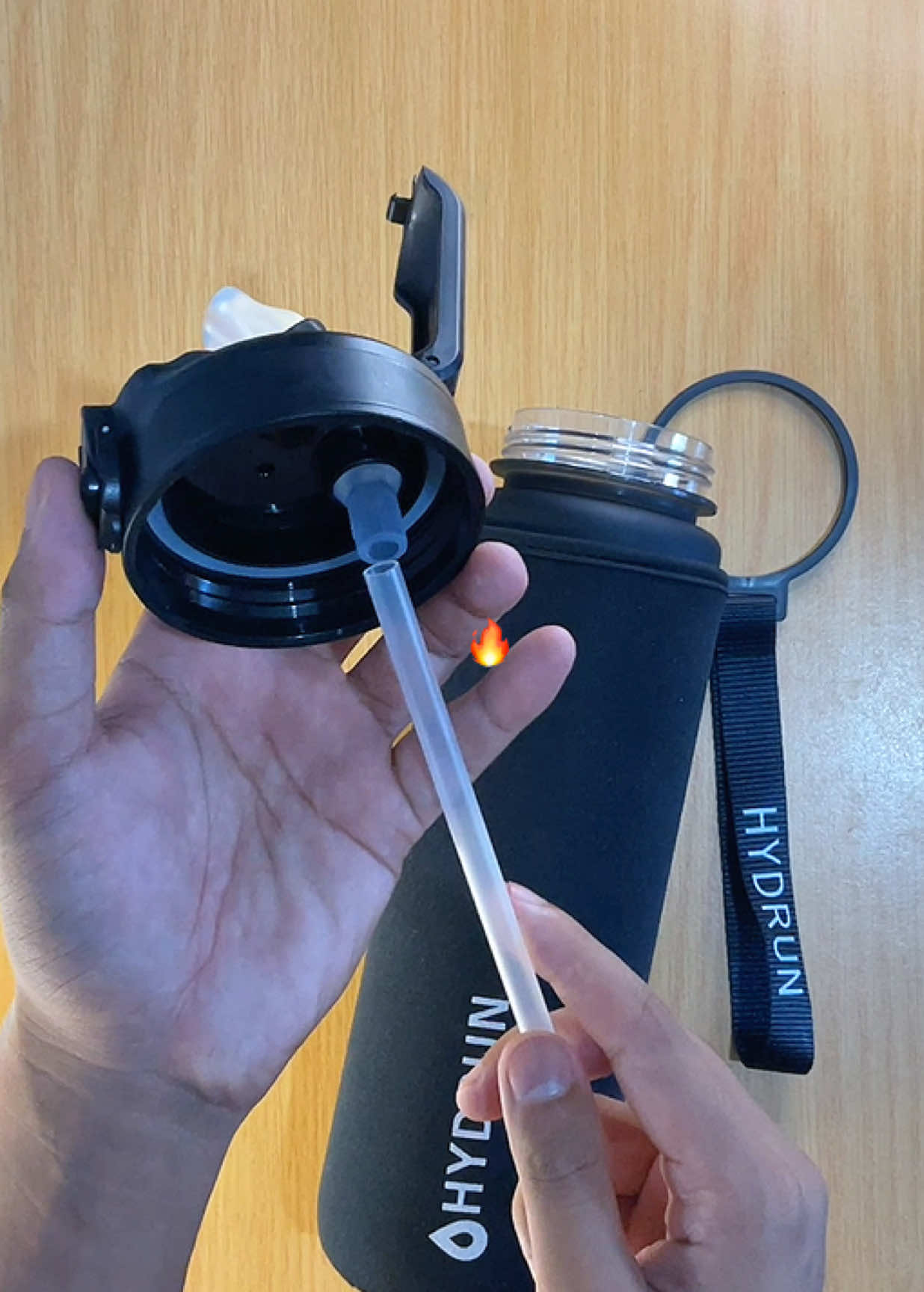 Water Bottle Na Sobrang Quality At Mura #waterbottle #tumbler #trendingwaterbottle #summertips #summerideas #budgettumbler #tumblerwaterbottle #tumblerwithstraw #tumblerwithhandle #tumblerwithcover 