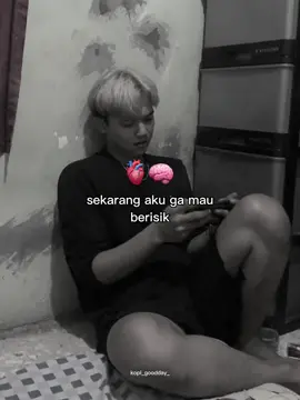 #fyppp #fypdong #fypp #fypシ゚ #fypツ #bissmillahfyp #quotes #sedih #katakata #kata#katasad🥀 #reels #storysad #storywa #story #galaubrutal #sadstory #vibes #baperstory #putuscinta 