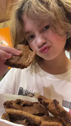 跟我一起做軟餅乾🍪🤩#fyp #foryou #cookies #chocolatechipcookies #baking #混血#食物#tiktok
