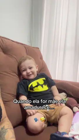 Pior é que ele gosta kkkkk #humor #maedemenino #viral 