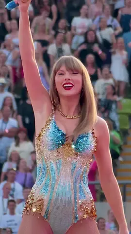 does anyone here know the lyrics to this bridge ? PROVE IT!🩷 #cruelsummer #TSTheErasTour #theerastour #erastour #taylorswift #taylorsversion #taylornation #swifties #swifttok #swift #lover #loverera #viral_video #fyp #foryou @Taylor Swift @Taylor Nation 