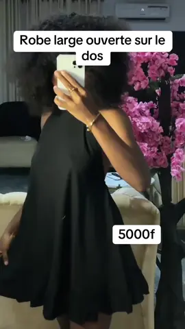 Les couleurs disponibles sont uniquement le rouge et le noir ❤️🖤!!! ——————————- #yaoundecameroun🇨🇲🇨🇲 #viral #fyp #robe 