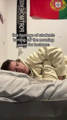 waking up is the worst 😭 #university #studyinnetherlands #maastricht #unilife #student #fyp 
