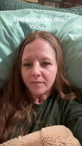 This week was a long one- rheumatologist and infusion on Tuesday, endocrinologist and chemo on Friday… couch for Saturday!! #letitallworkout #rawarrior #infusionweek #methotrexate #autoimmunedisease #beingsicksucks #younglife #itsafamilything #prayerwarriorsneeded #prayersneeded #churchgirlies #itsroughsometimes #myfamilyisthebest #atleastmylasheslookgood 