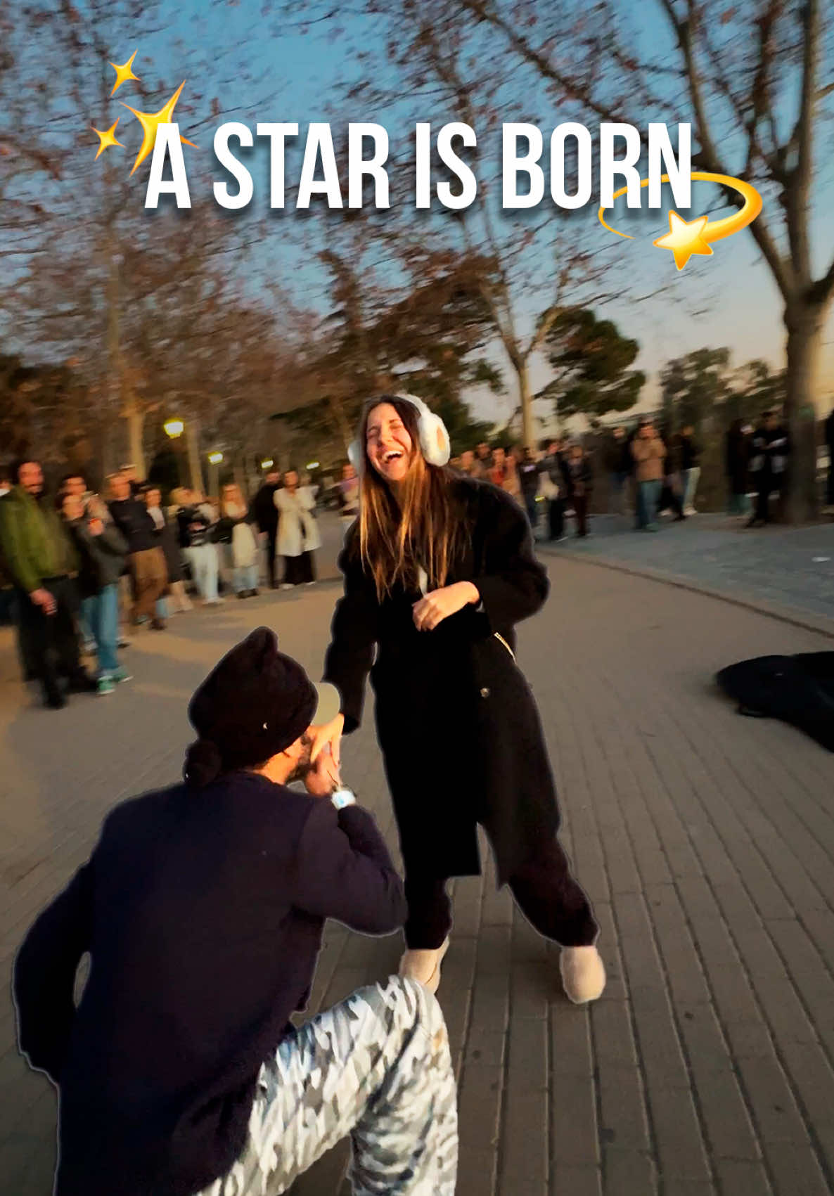 El talento MUY oculto de Mica // #Vlog #jafif #talento #musica #brunomars #wheniwasyourman #amigos #bcn #barcelona #tato 