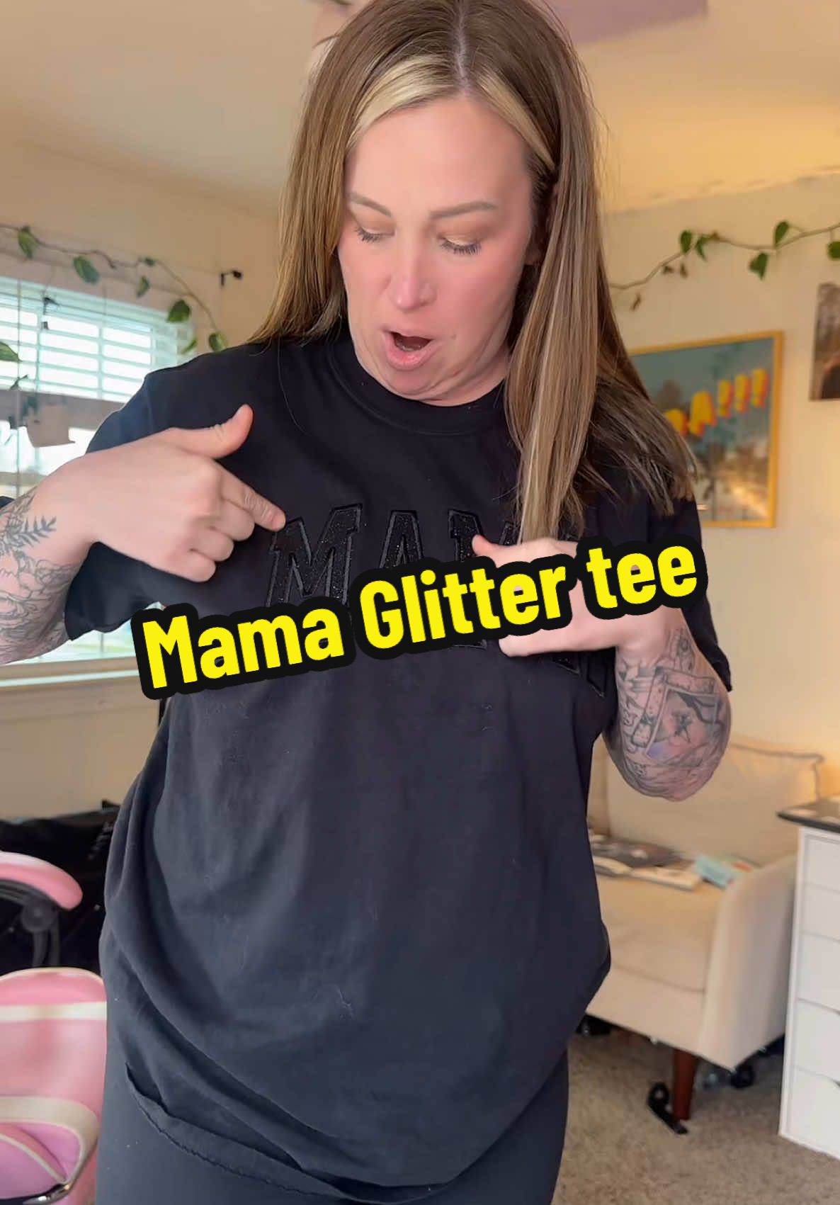 This Glitter Mama Embroidered tee is my favorite TikTok Shop tee so far 😍 #mamatee #mamatshirt #glitterembroidery #mama #MomsofTikTok #springtok #springtees 