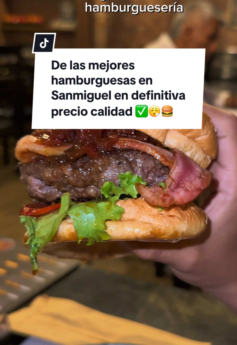 De las mejores hamburguesas de la zona 😮‍💨🍔 INFORMACION:  📍Dirección:  -Av.Dintilhac 515- San Miguel  -Mercado del Pilar- San Isidro  🤑Precios: Combo todo terreno(comen de 4-5 personas) S/109.90  Viene: -2 hamburguesas especiales  -1 salchipapa Carnica  -10 alitas(sabor a elección)  -10 tequeños  -2 porciones de papas  . . . . #carnica #hamburguesas #sanmiguel 