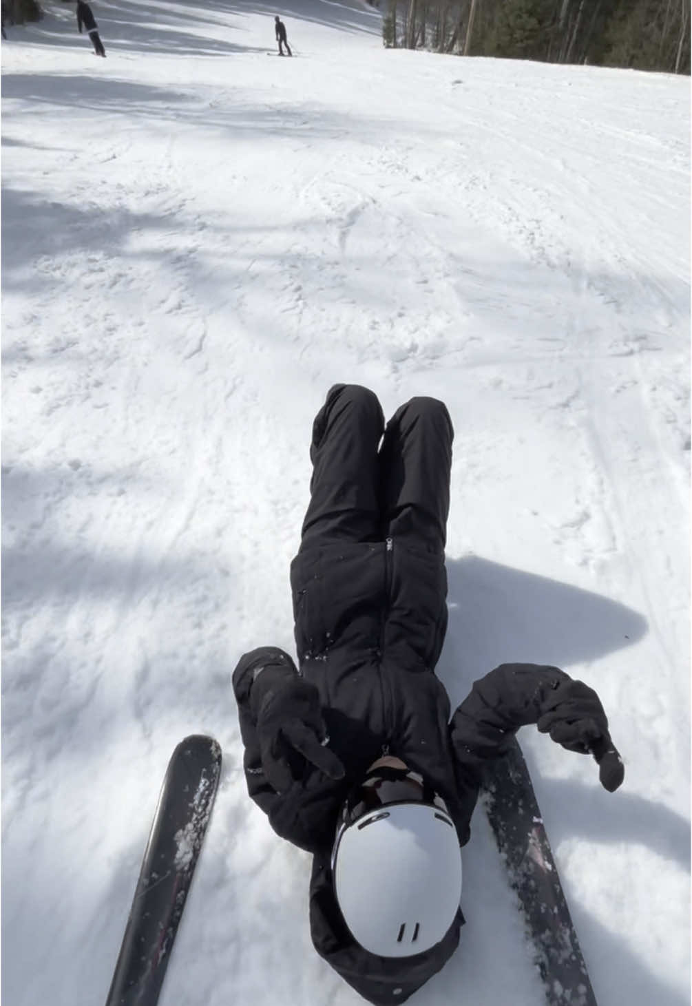 just two gals slaying the slopes ⛷️ @luna ferrari #ski #skitok #skitrip 