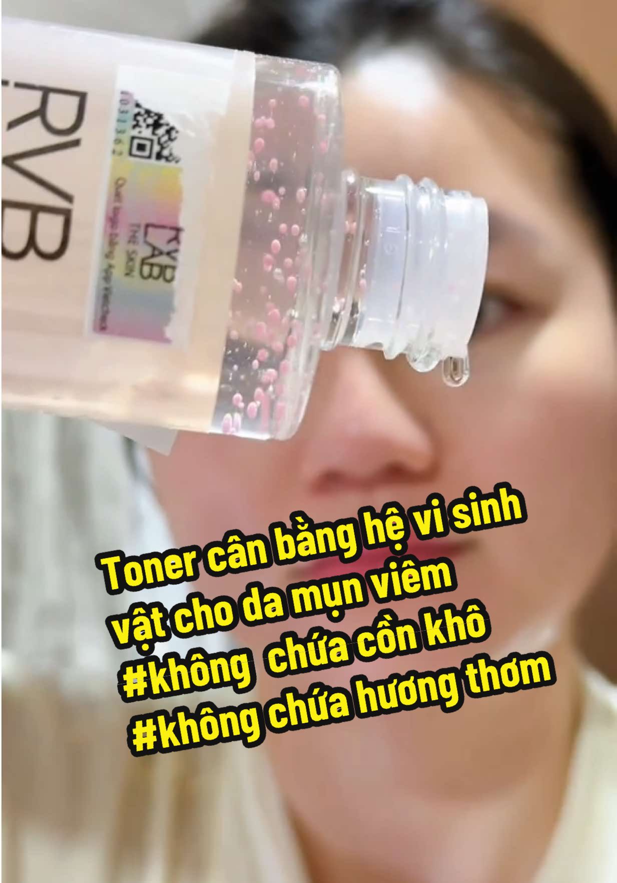 Da nhạy cảm, mụn viêm, lỗ chân lông to? Đã có RVB LAB REBALANCING HYDRA-TONER! 🔥💦 Cấp ẩm tức thì, da căng mọng như ngậm nước.🦠 Cân bằng hệ vi sinh, giảm mụn viêm da khỏe từ sâu bên trong.🌿 Se khít lỗ chân lông, da mịn màng không tì vết.✨ Bí mật nằm ở:Lợi khuẩn và Hyaluronic Acid: Cấp ẩm đa tầng, phục hồi da tối ưu.Công thức không cồn, không hương liệu: An toàn cho cả làn da nhạy cảm. #RVBLAB #tonercanbangloikhuan #tonerchodamunviem #rvblabrebalancinghydratoner #skincare