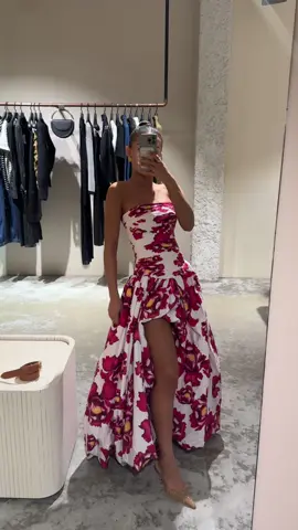 Our latest Aje Behold Maxi Dress, available in a size 8 🌺 Express shipping Australia wide | Pick up | Try on service available #fashiontiktok #dresshire #dressrental #aje 