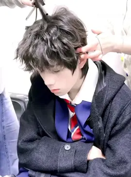 1 Kiệt ca hay thik ngủ gật 😆#vuonglokiet #Wanglujie #vuonglokiet_wanglujie_王橹杰 #wanglujie_🍂🍃 #wanglujie_王橹杰💐 #xuhuong #tt 