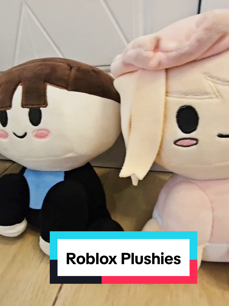 Roblox Blox Buddies Plushies. Napaka cute nila. Perfect pang regalo. Bili na! #roblox #bloxbuddies #plushtoys #plushies #plush 