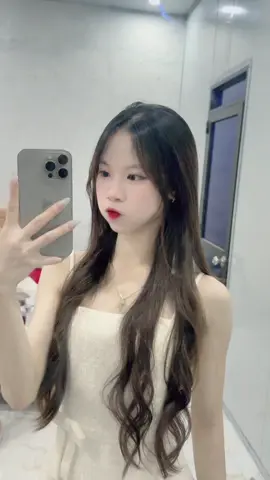 Gương hơi mờ ...