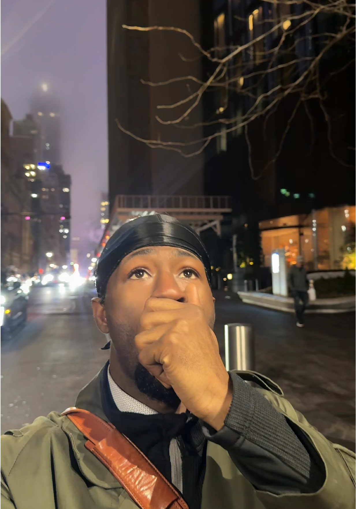 Shrugs shoulders * #nyc #transplant  I’ve been here over 5 years and everything about this city still amazes me from the people to the big buildings and the energy of this city . Happy to be here and doing all the cool things i dreamed of doing at 13 years old . God is good I’ve really spent 5 birthday here #newyorker 