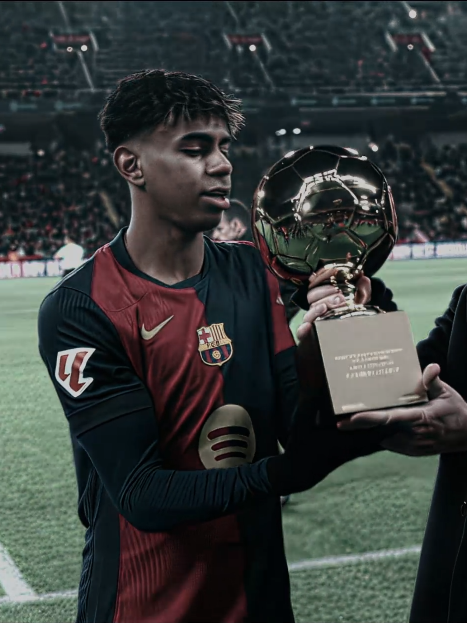 Different gen, same idea | @lamine.yamal 🤩#footballedit #footballtiktok #football #edit #ae #barcelona #fyp #foryoupage #viral_video #lamineyamal #starboy #nemzzz