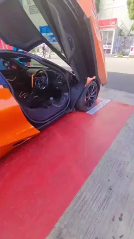 nyari kolak buat buka.. 😁😁#masukberanda #capcut #mclaren #mclarenf1 #yzxcba #mclaren720s #mclarenp1 #zxycba #mclarensenna #mclaren570s #mclarenontiktok #flypシ #fypviraltiktok🖤シ゚☆♡ 