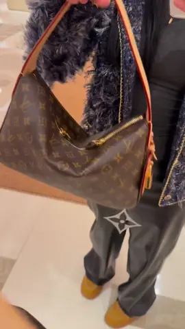 #slouchy#handbag#womensbag#designerbags#luxurybag#fashiontiktok#fpy