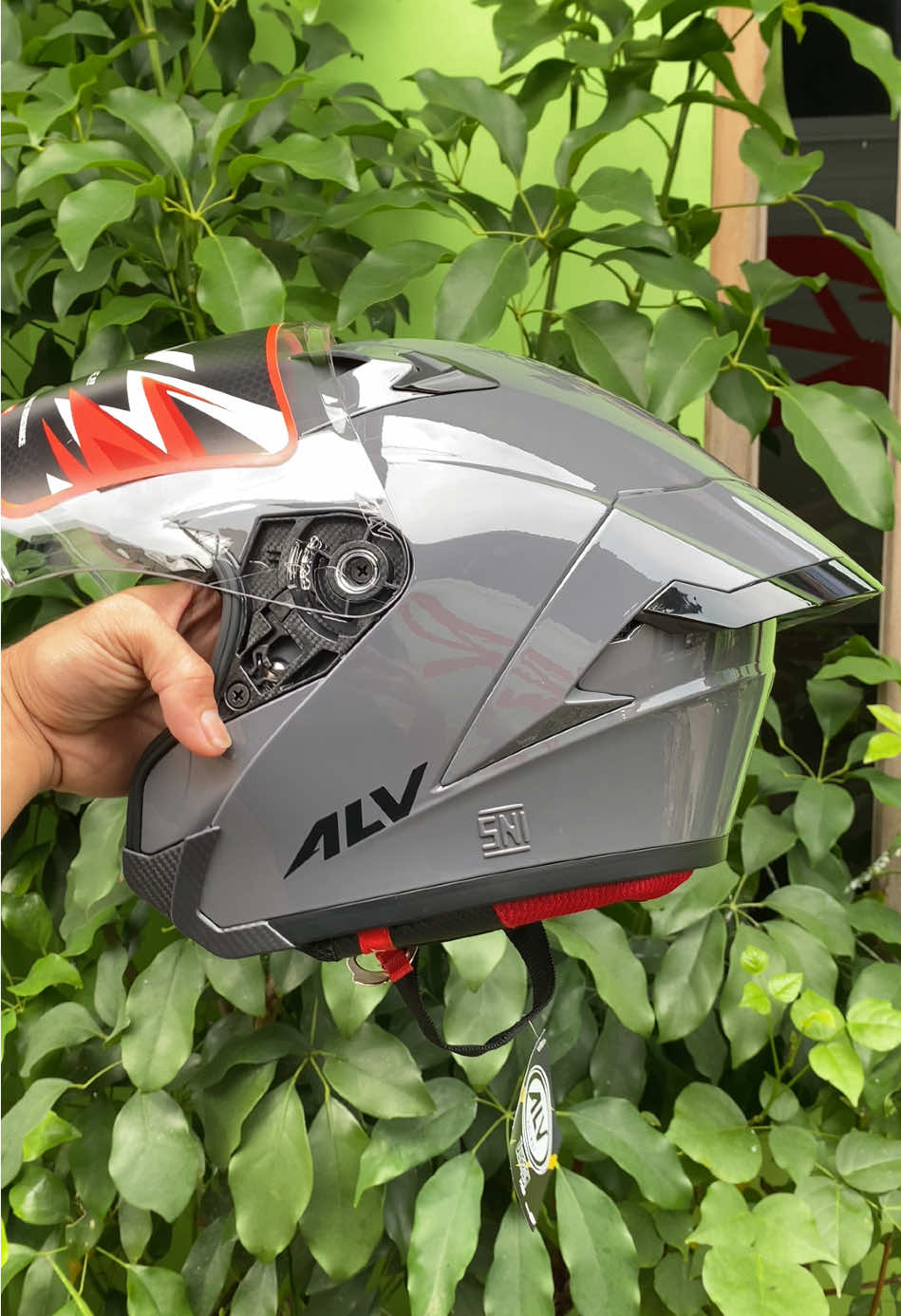 Cocok nih buat mudik lebaran, yg belum punya helm buat mudik langsung check out yaa! #alvhelmet #alvultronpro #helmhalfface #rekomendasihelm #mudik #ramadanekstraseru 
