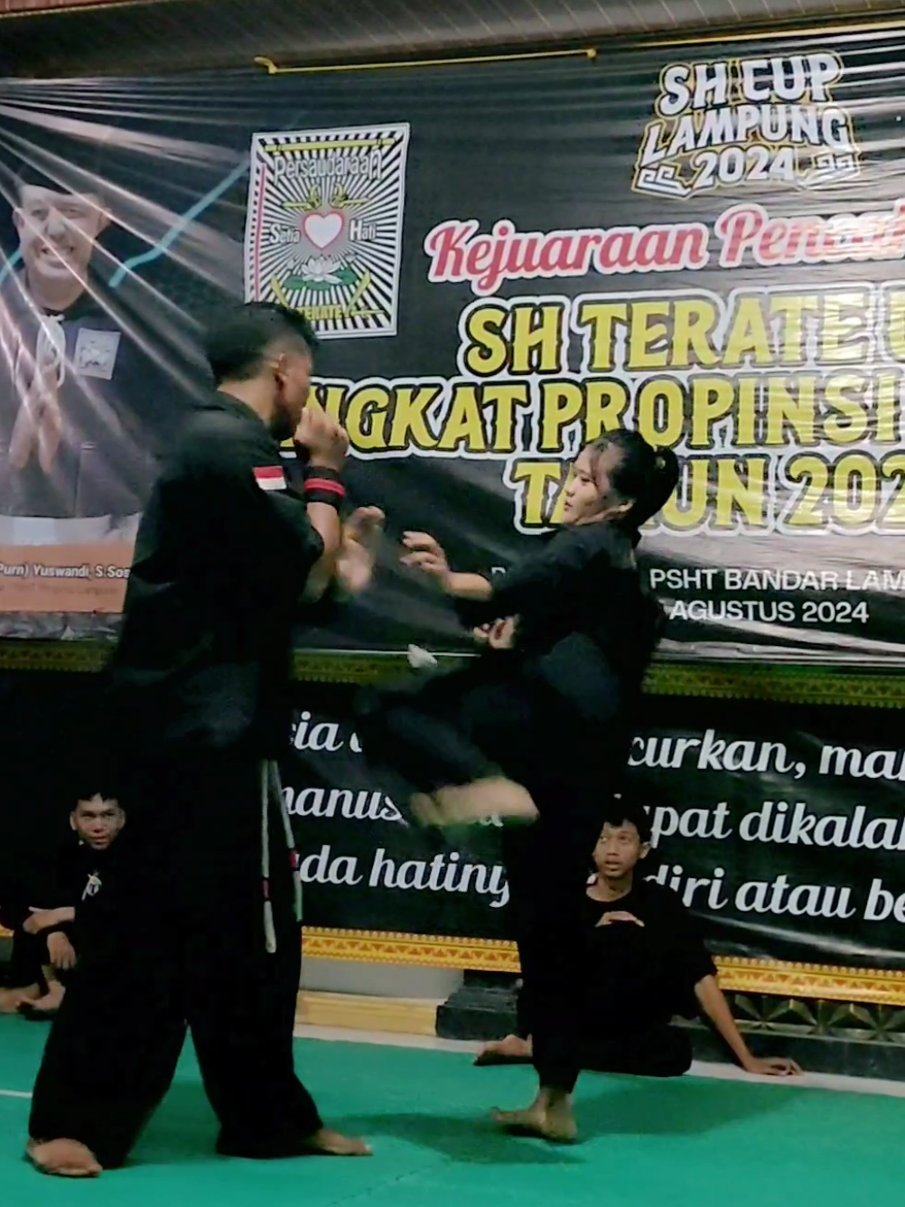 kami ber 8 dari hutan Krui adalah Sarjana Jalur Beladiri terimakasih my coach 🥰 #fyp #fouryoupage #pshtjaya #pshtpusatmadiun #tarungderajat #pscp #silat #pagarnusa86💚🔱 #ikspikerasakti_indonesia #mauythai #fyp #fouryoupage 