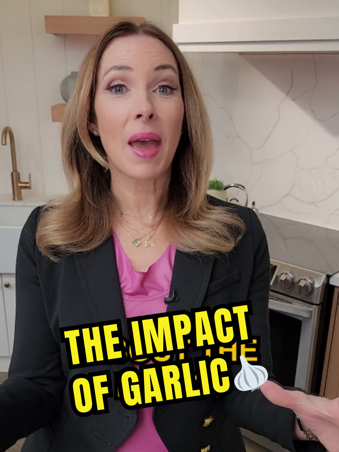 The Impact of Raw Garlic on Your Health🧄 Join Dr. Janine as she discusses the impact of garlic on your health. Learn about the nutrition and health benefits of incorporating garlic into your diet. #nutrition #garlic