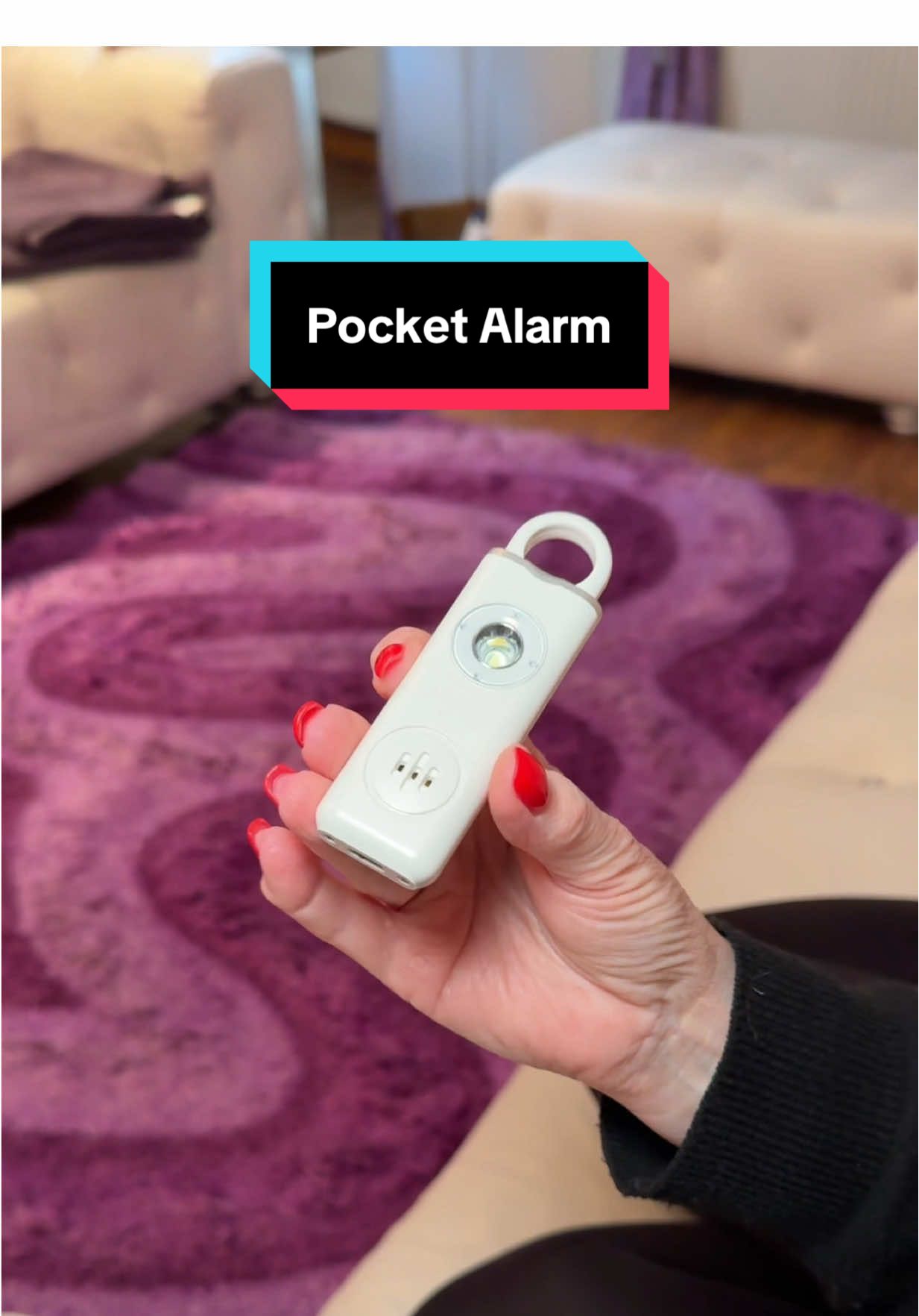 This is great to have if you walk home late and night or you just want to draw attention when you feel uncomfortable!  #alarm #dangeralert #portable 
