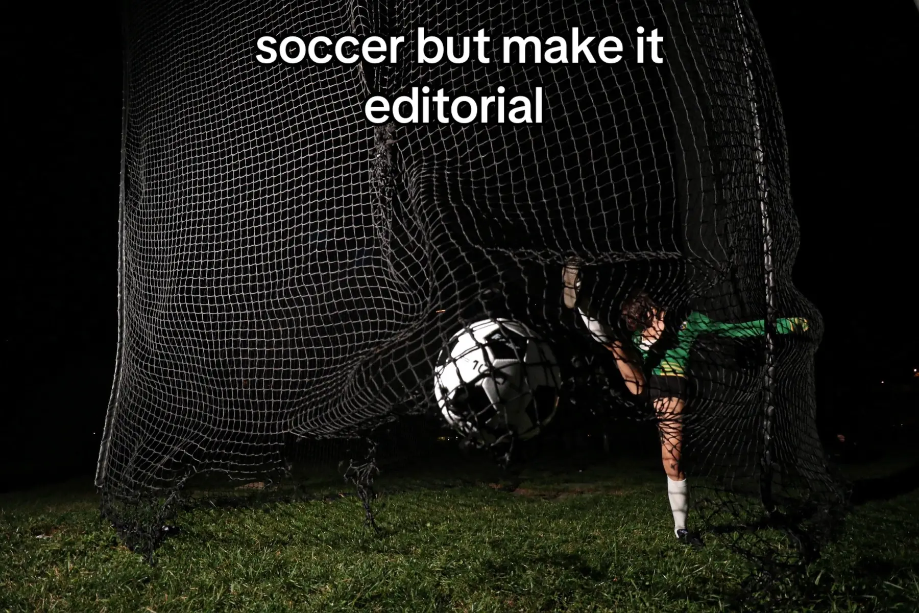 shot by: @iman.gum  creative direction: @mysticpixiez & @iman.gum  #Soccer #editorial #photoshoot #photography #model #chicago #foryoupage #viralvideo  follow @mysticpixiez on instagram for more ⭐️