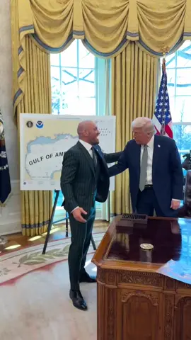 Conor McGregor compliments President Trump’s work ethic ☘️🇺🇸 #maga #fyp #conormcgregorufc 