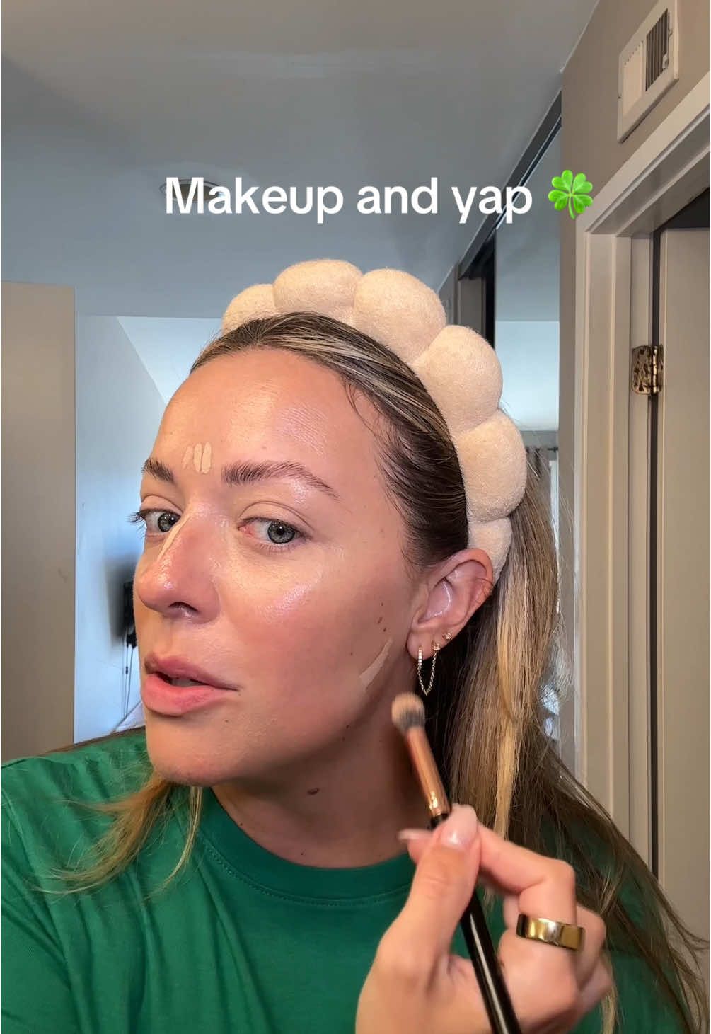 Talking anxietyyy today and gut issues…super funzies 💚 #grwm #makeupandyap #fyp 
