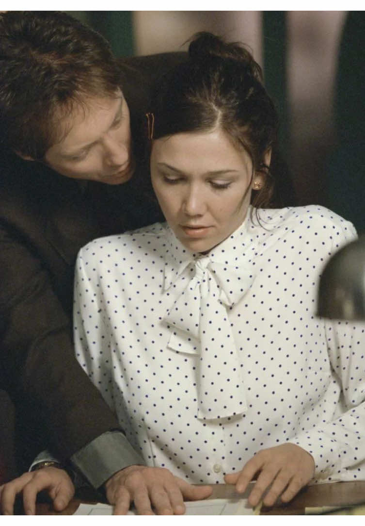 Just jokes guys  #trendy #secretary #maggiegyllenhaal #jamesspader #secretaryedit #secretary2002film #maggiegyllenhaaledit 
