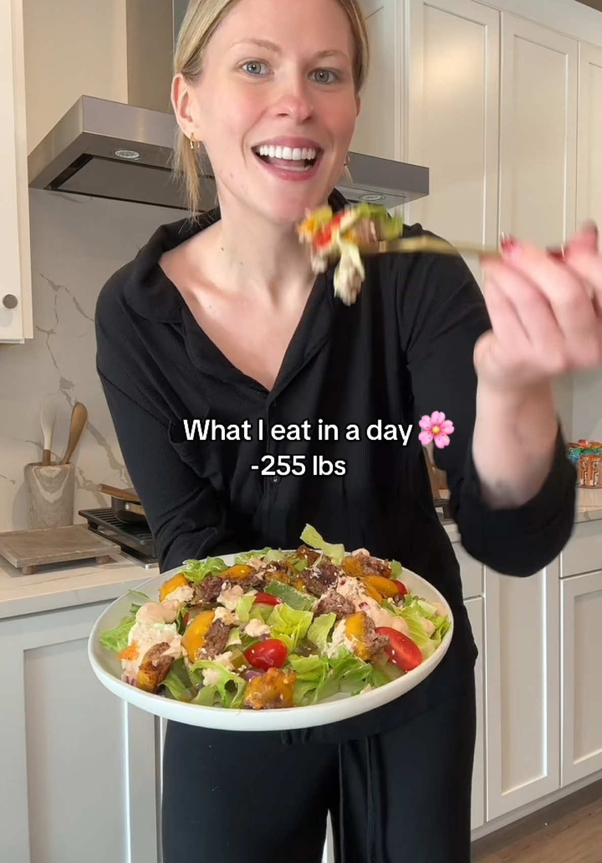 What I eat in a day -250lbs🌸 in maintenance mode now!!  #whatieatinaday #wieiad #protein #caloriedeficit #pcos #healthy #journey #mom #Recipe #EasyRecipe #breakfast #lunch #dinner #mealprep #beforeandafter 