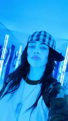 Я не могу это не выкладывать, простите.. #billieeilish #billie #billieeilishfan #billieeilishfans #eilish #eilishclips #eilishbillie #rec #recommendations #viral #viralvideo #tiktokbillieeilish #youtube #BILLIEEILISH #for #foryou #foryoupage #foryoupageofficiall #биллиайлиш #билли #айлиш #биллиайлишлучшая #ютуб #переписка #рек #рекомендации #мяу 