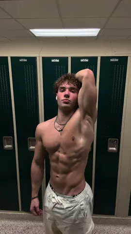 Men’s physique competitor #blowthisup #gym #fypシ #bodybuildingprep 